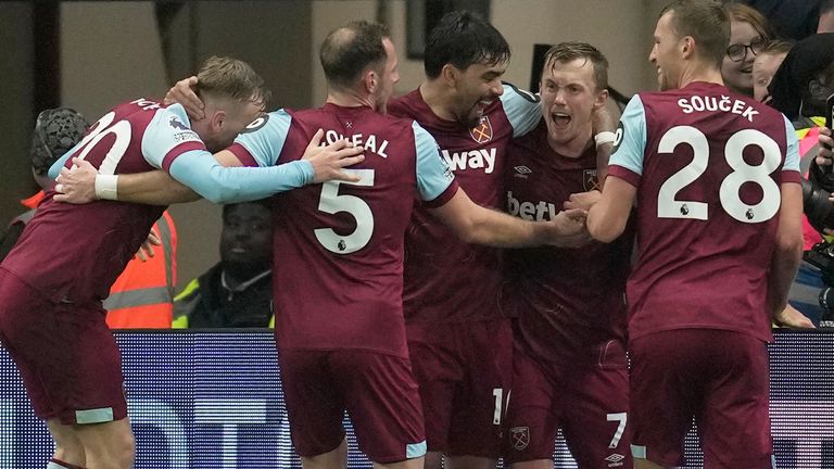 West Ham came from behind to defeat Tottenham